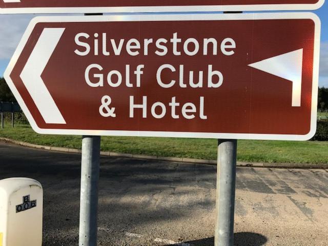 Silverstone Golf Club And Hotel Exterior foto